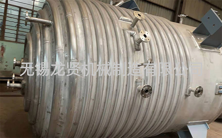 半圆管对接中如何防止变形？